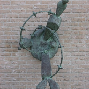 Madonna, bronze (unique cast for commission), 131 X 86 X 76 cm, 2001-2002